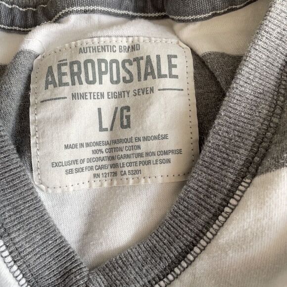 Mens Aēropostale V-Neck Gray & White Stripe Tee, L - Picture 5 of 5